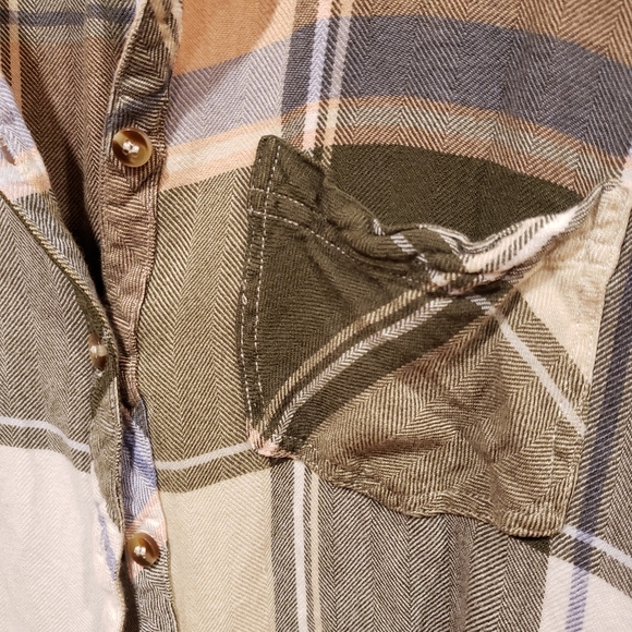 Point Zero Light Button-down - Picture 7 of 11